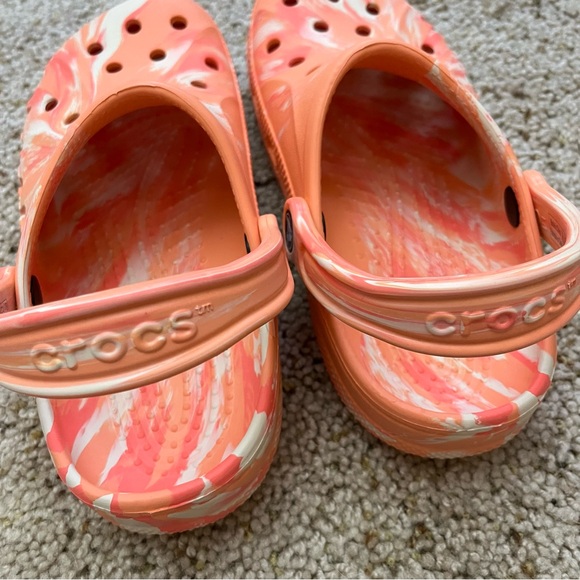 NEW Crocs Adult Baya Marbled Clogs Unisex Mens 5 Womens 7 Slip On - Picture 3 of 5